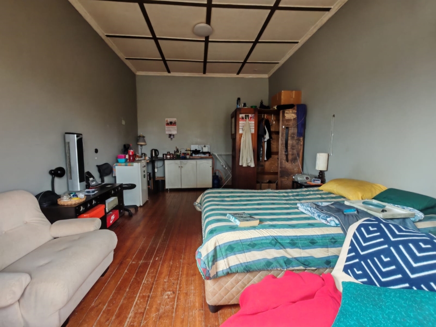 8 Bedroom Property for Sale in Sydenham Eastern Cape